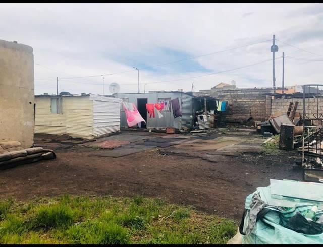 LAND FOR SALE IN MOLAPO